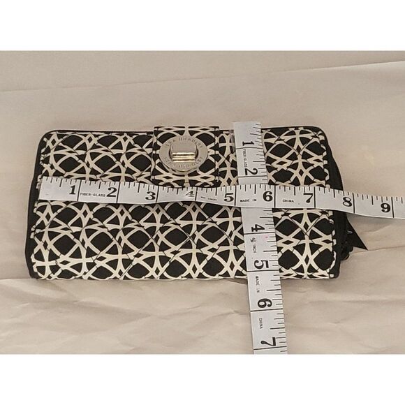 Vera Bradley Wallet Checkbook Size Black And White Boho - Picture 5 of 5